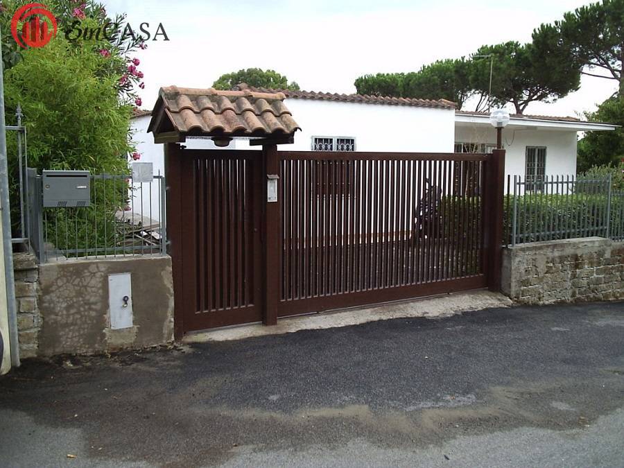 Villa in vendita a Fiumicino, Aranova
