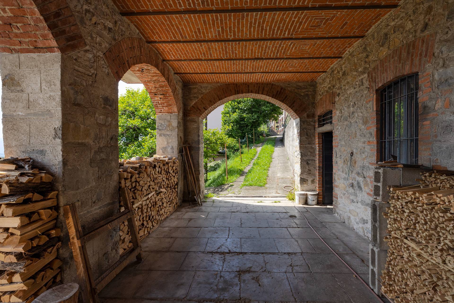 Casa singola in vendita a Gemonio