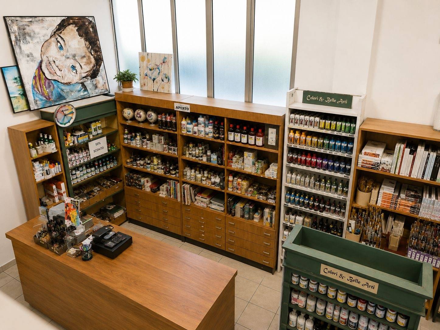 Locale commerciale in affitto a Ispra