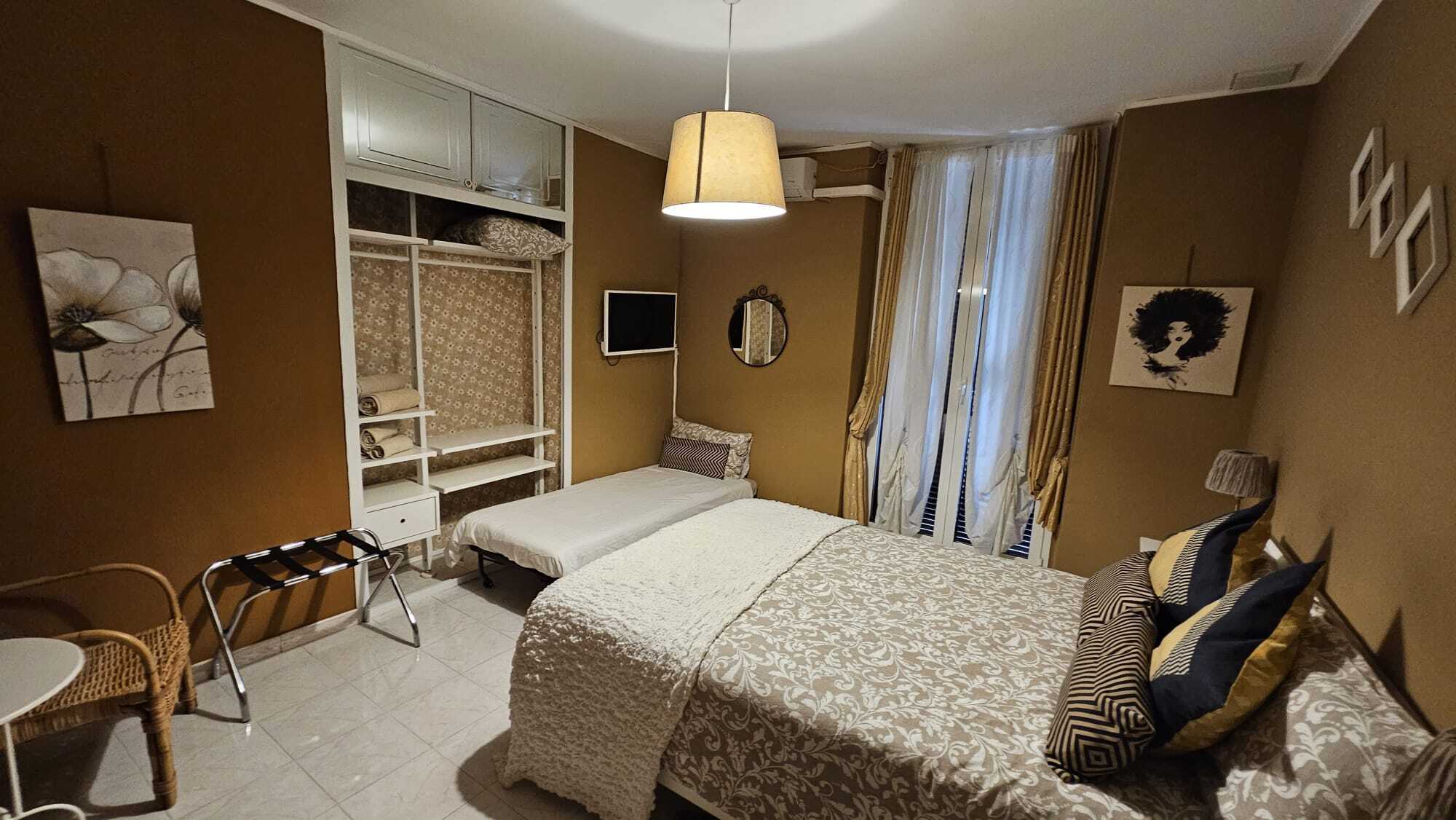 Quadrilocale con terrazzo in corso genova, Ventimiglia