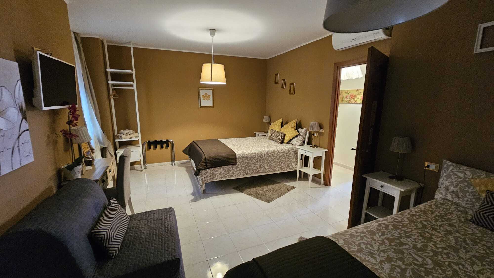 Quadrilocale con terrazzo in corso genova, Ventimiglia