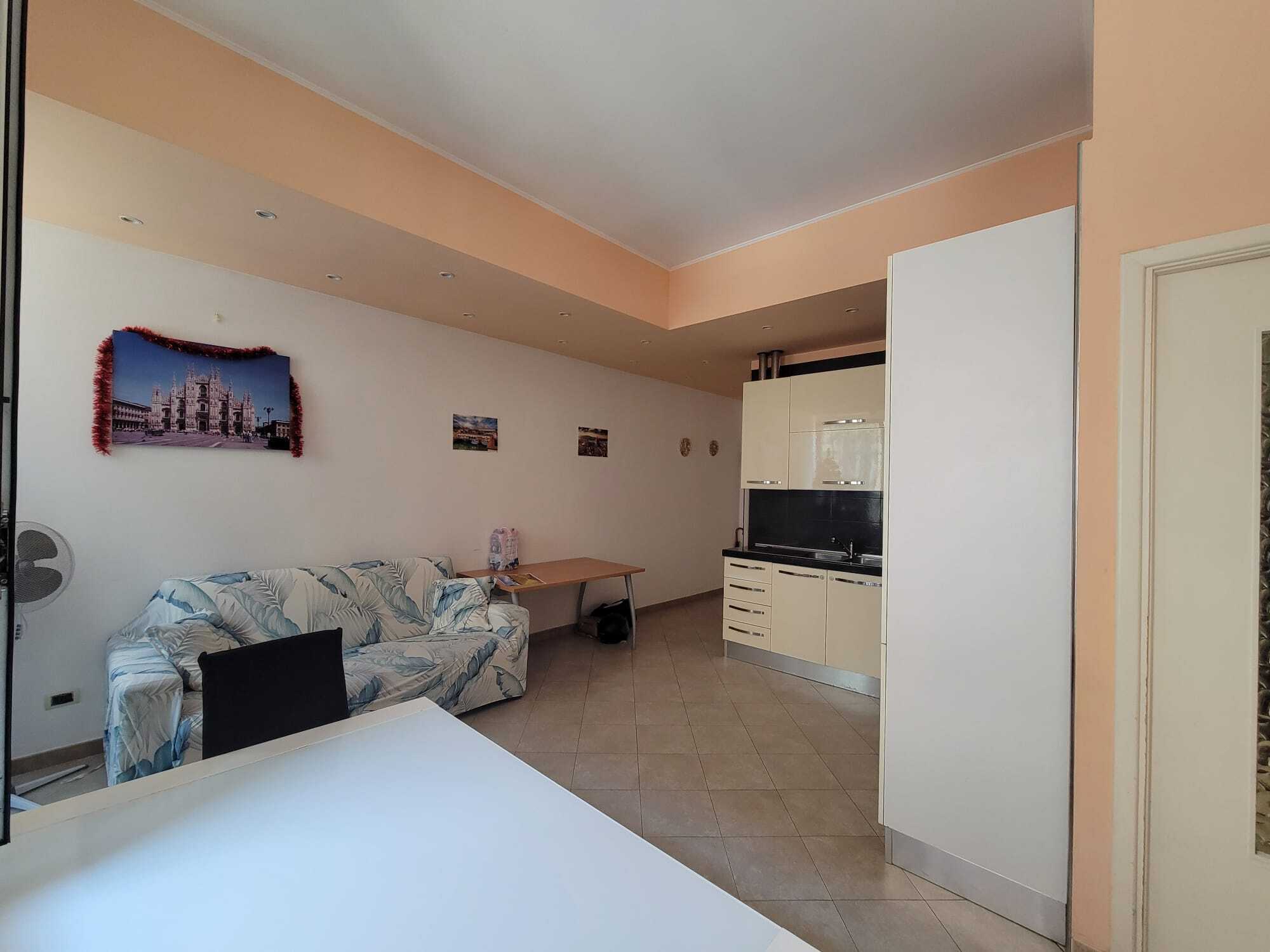 Trilocale ristrutturato in via metella 1, Ventimiglia