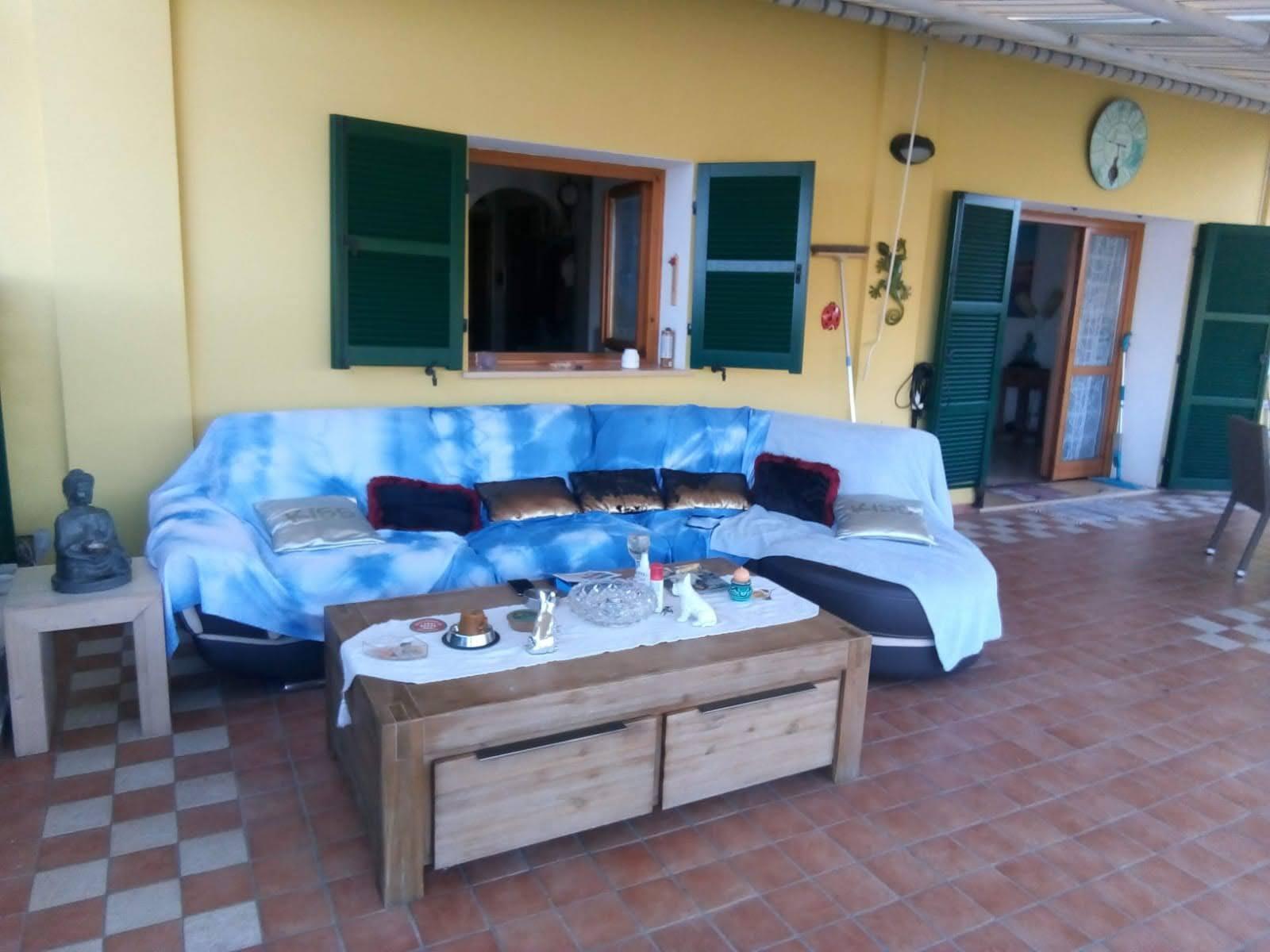 Casa indipendente con terrazzi in via sant'anna 111, Ventimiglia