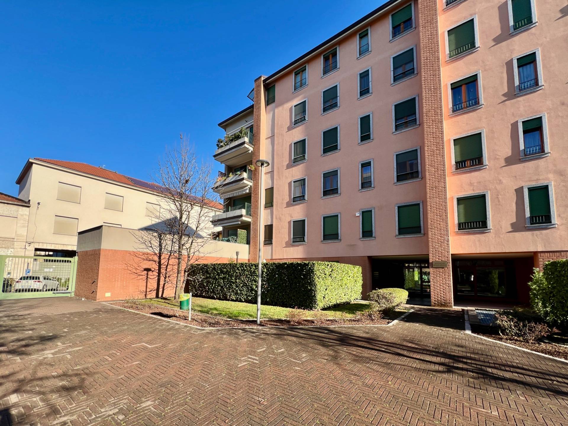 Appartamento in affitto a Monza, San Carlo