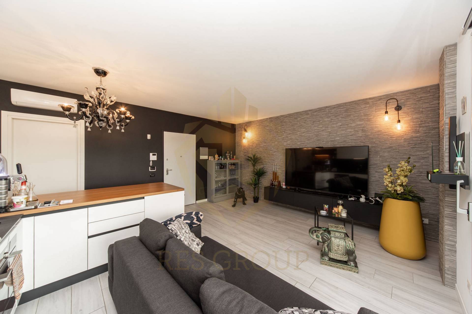 Appartamento in vendita a Monza