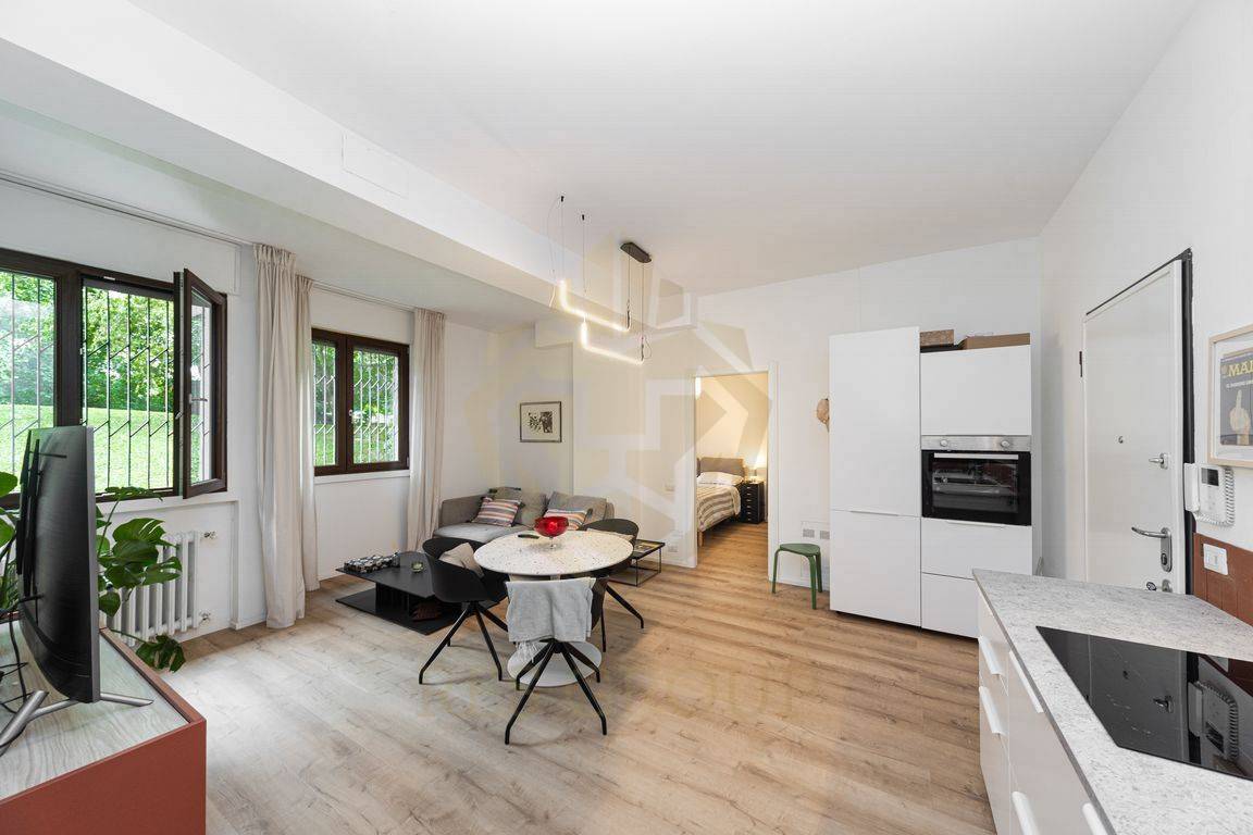 Appartamento in vendita a Monza, Triante