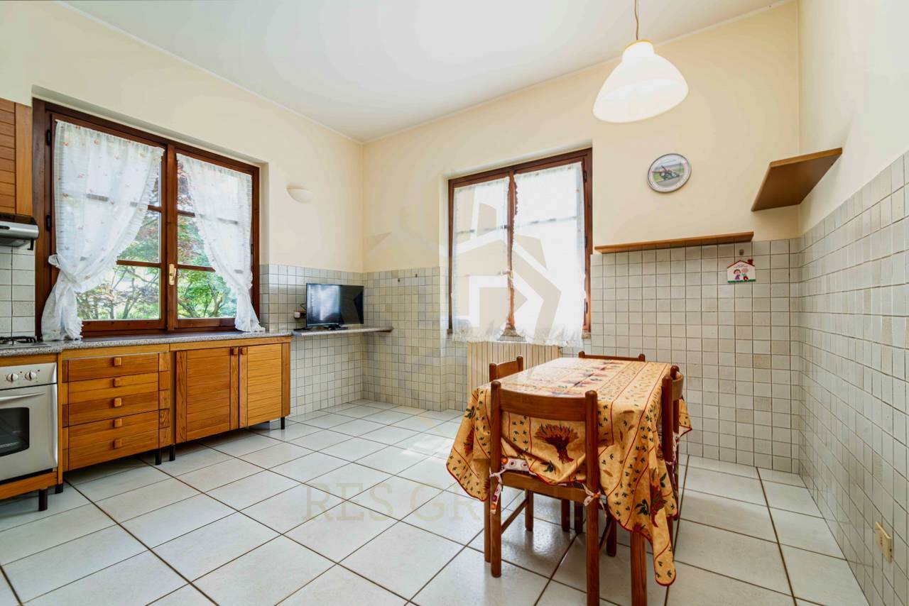 Villa in vendita a Montevecchia, Quattro Strade