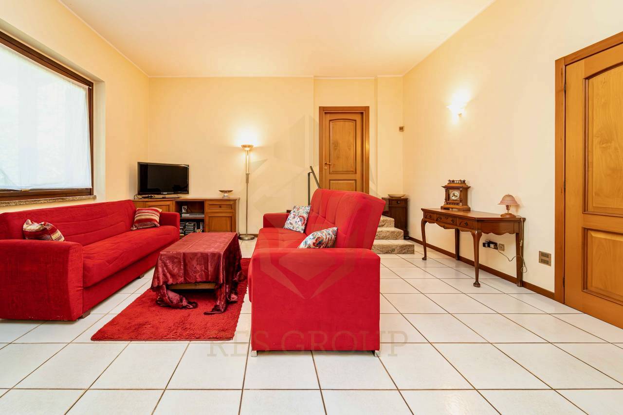 Villa in vendita a Montevecchia, Quattro Strade