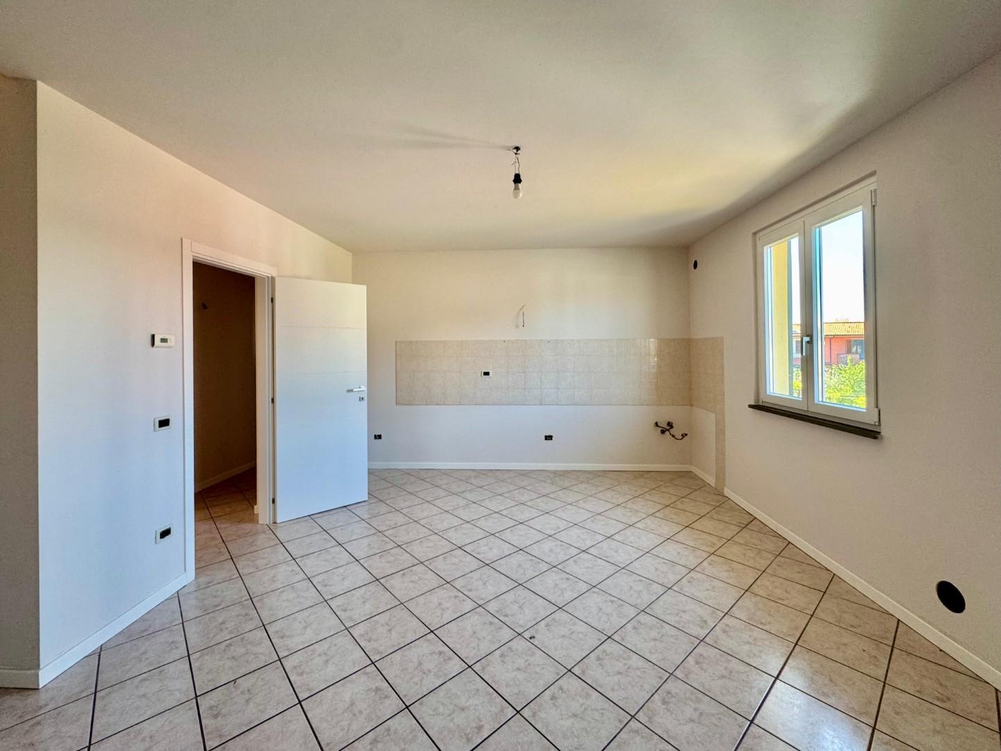 Quadrilocale ristrutturato, Porcari rughi