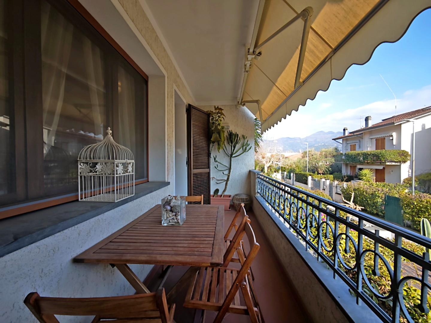 Villa arredata in affitto, Forte dei Marmi caranna