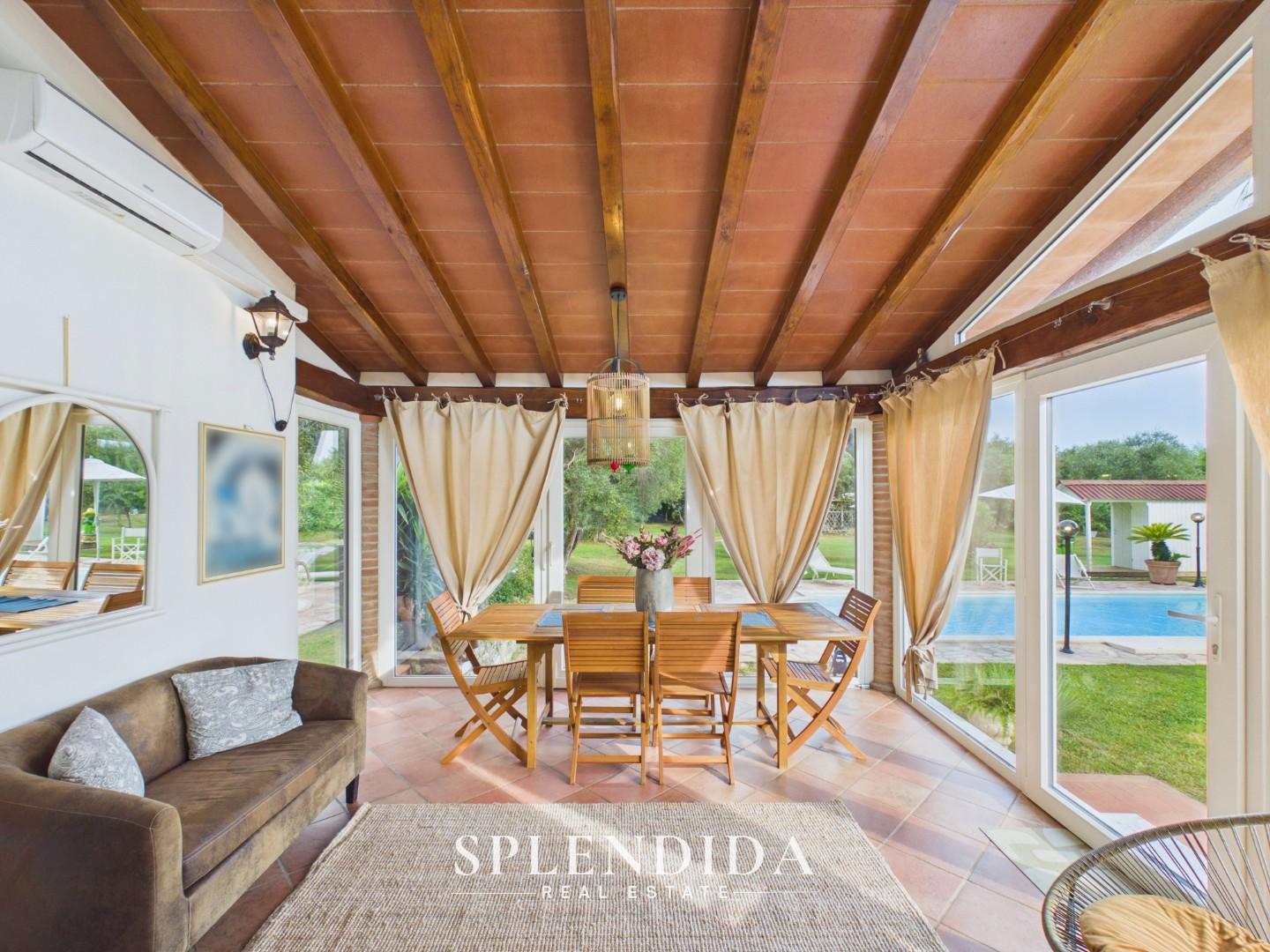 Villa con giardino, Seravezza querceta