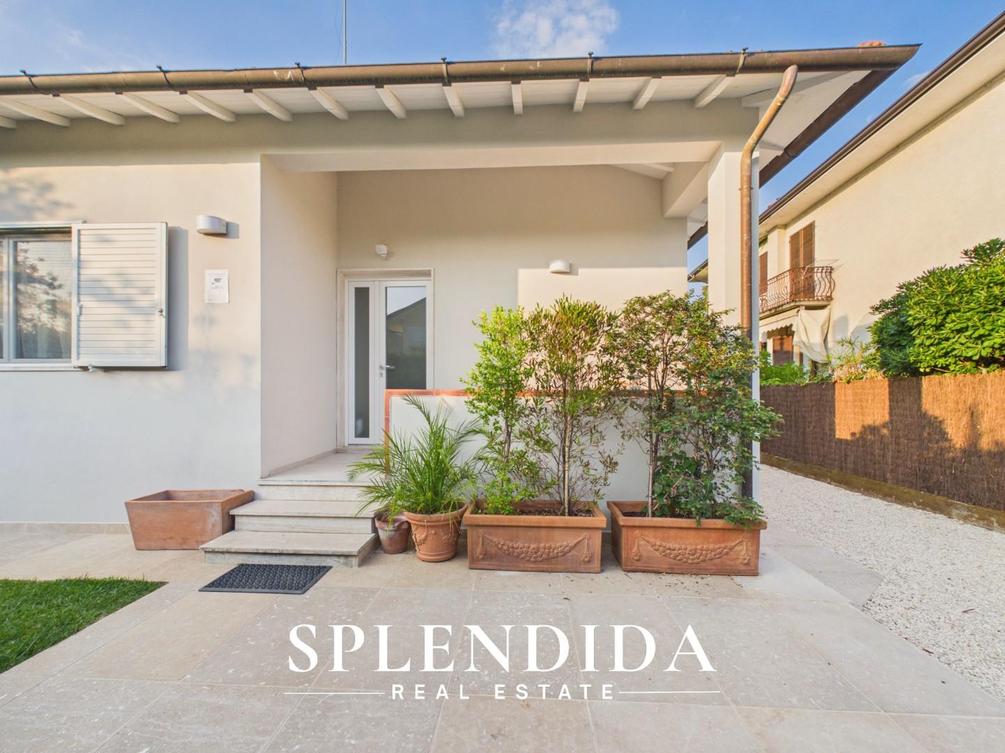 Villa arredata in affitto, Forte dei Marmi vaiana