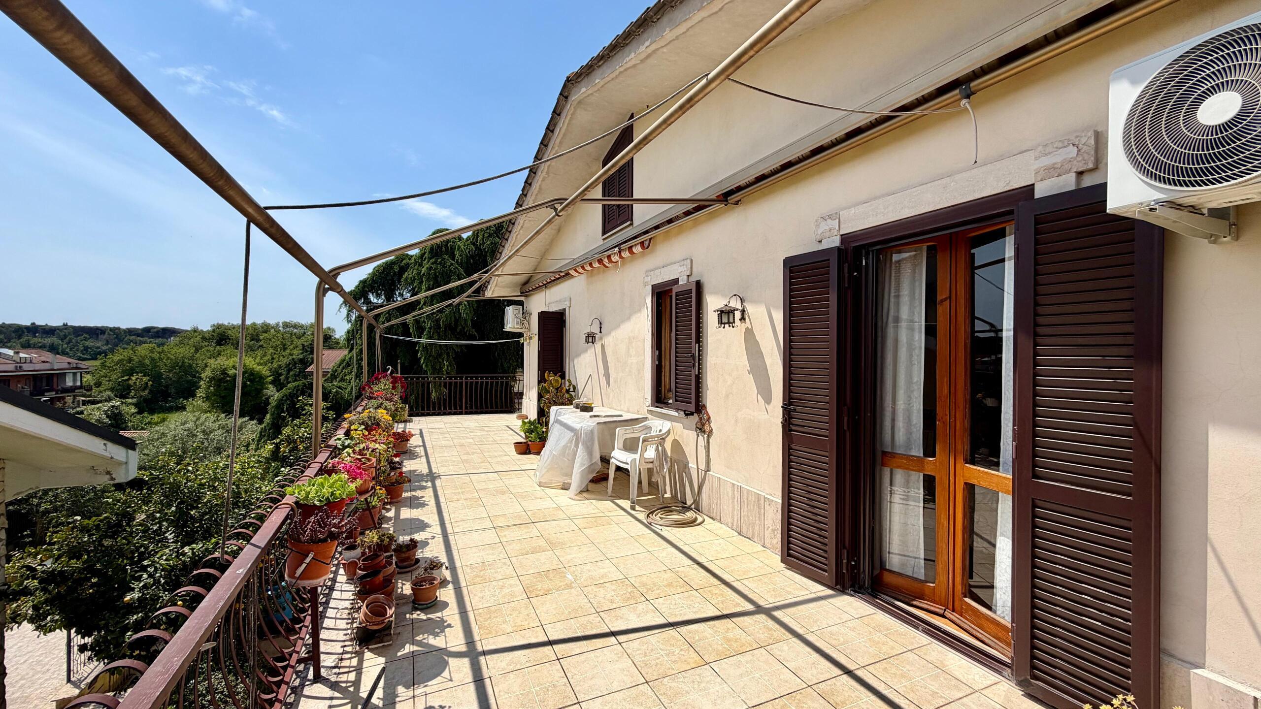 Appartamento da ristrutturare in via eugenio curiel 25, Marino