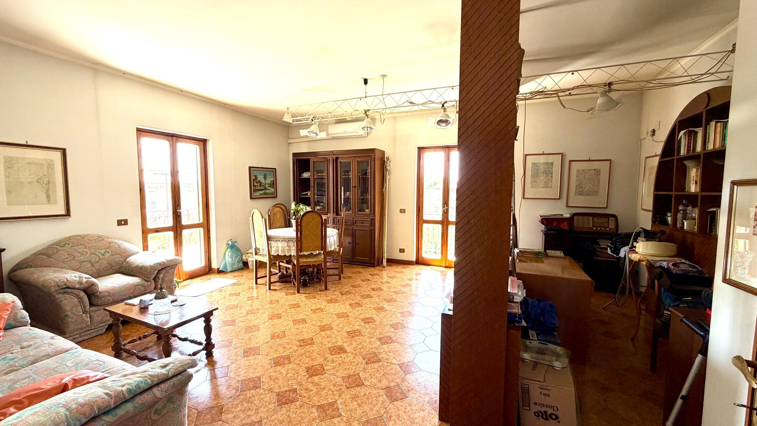 Appartamento da ristrutturare in via eugenio curiel 25, Marino