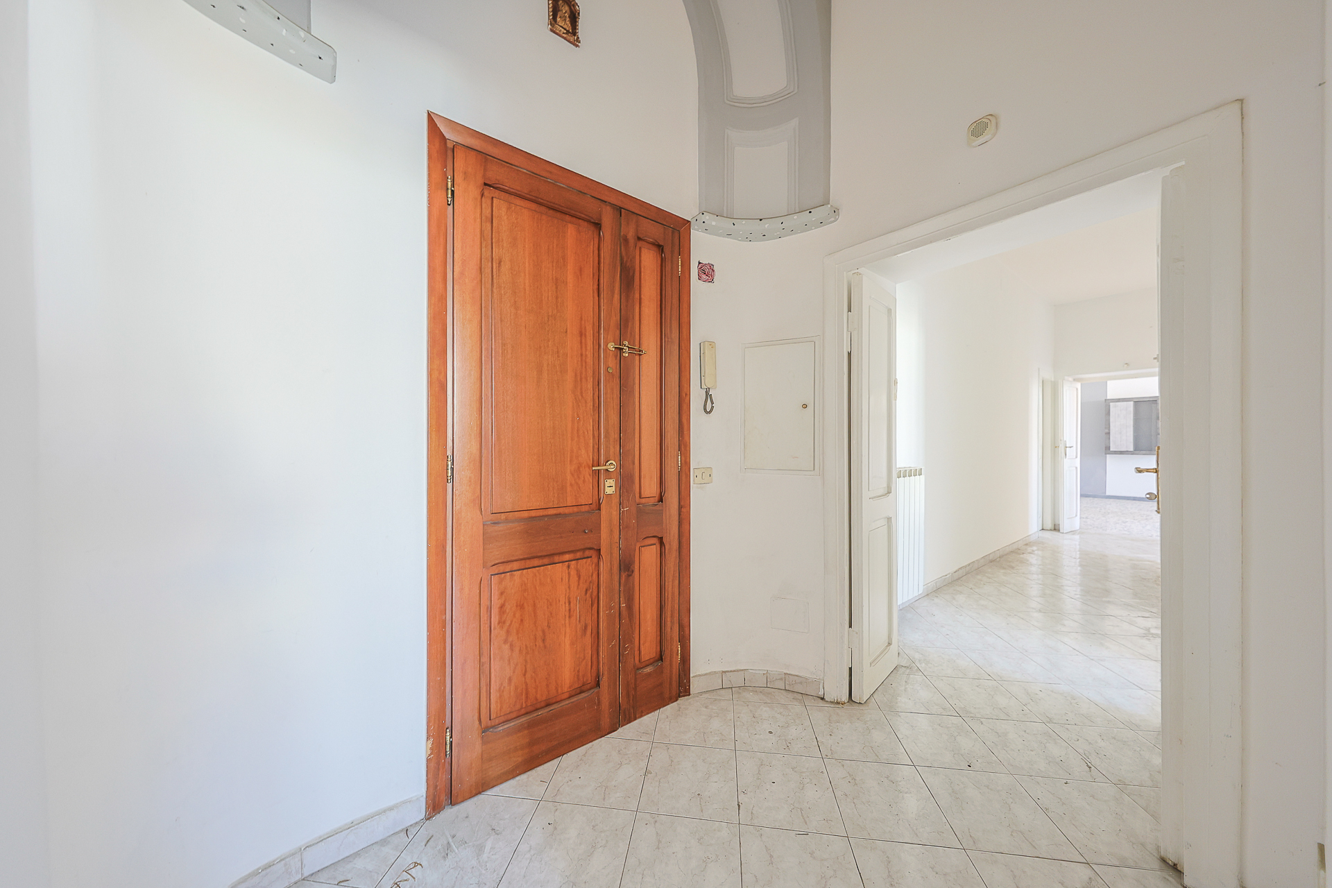 Quadrilocale da ristrutturare in corso vittoria colonna 56, Marino