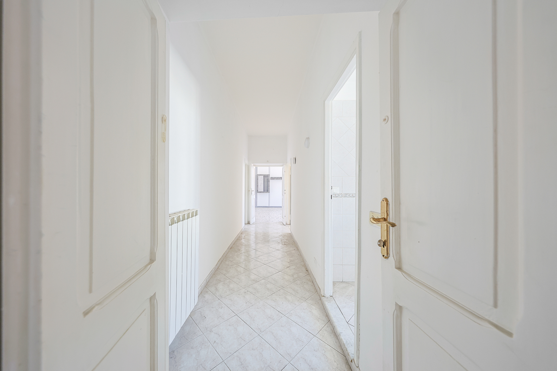 Quadrilocale da ristrutturare in corso vittoria colonna 56, Marino