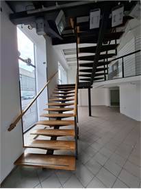 Locale commerciale in affitto a Trieste, Centro