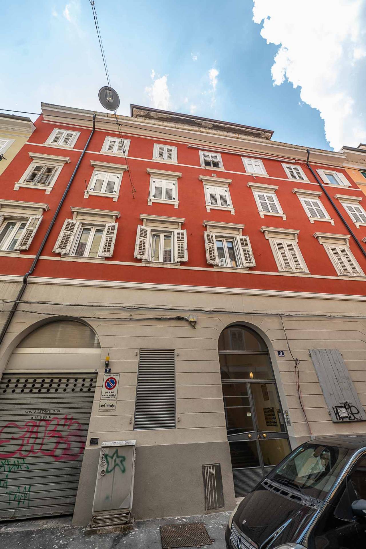 Appartamento in vendita a Trieste, Largo Barriera
