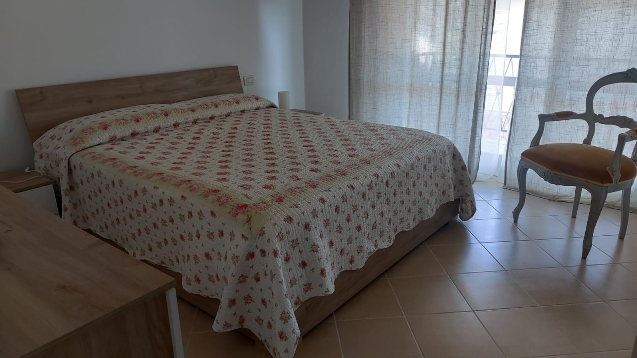 Quadrilocale arredato in affitto, Camaiore lido di