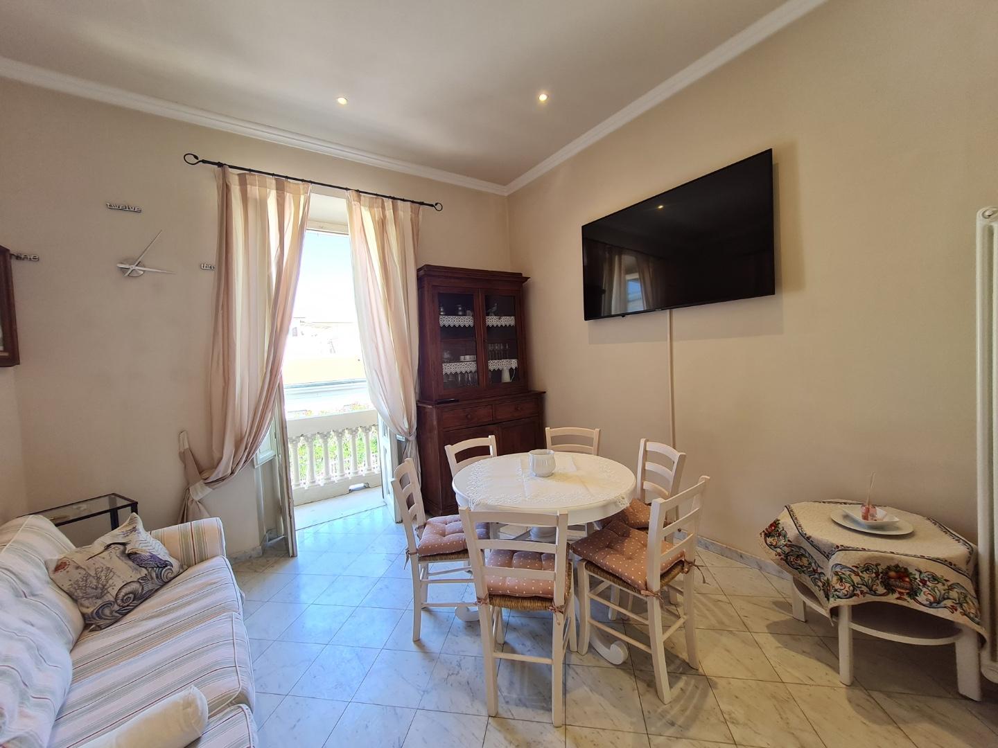 Appartamento arredato in affitto, Camaiore lido di