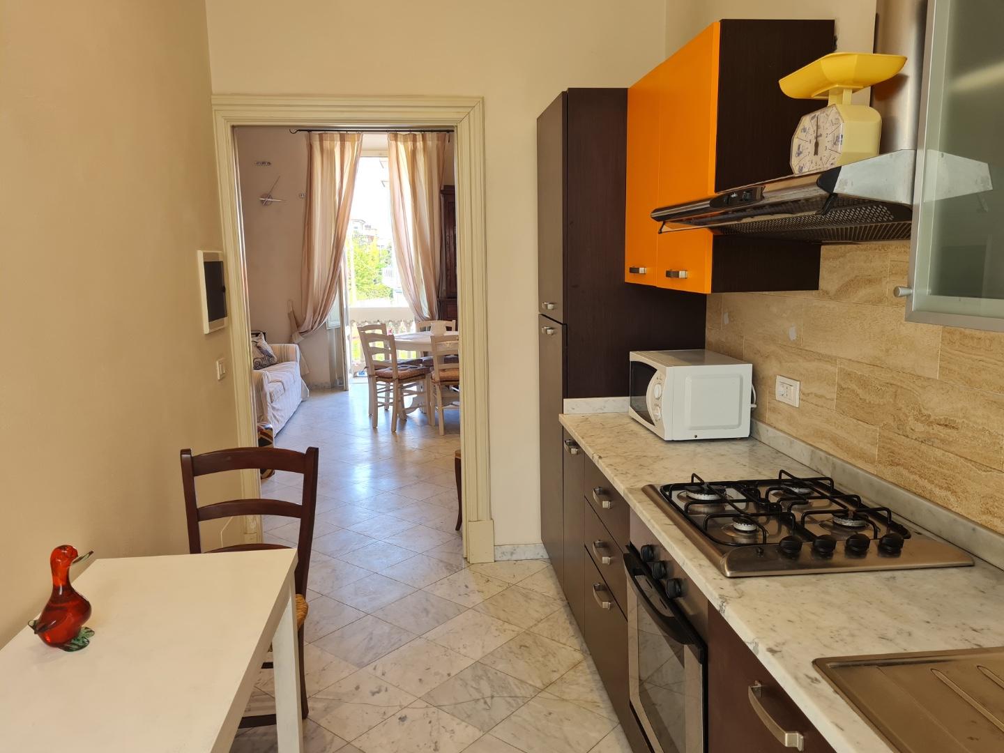 Appartamento arredato in affitto, Camaiore lido di