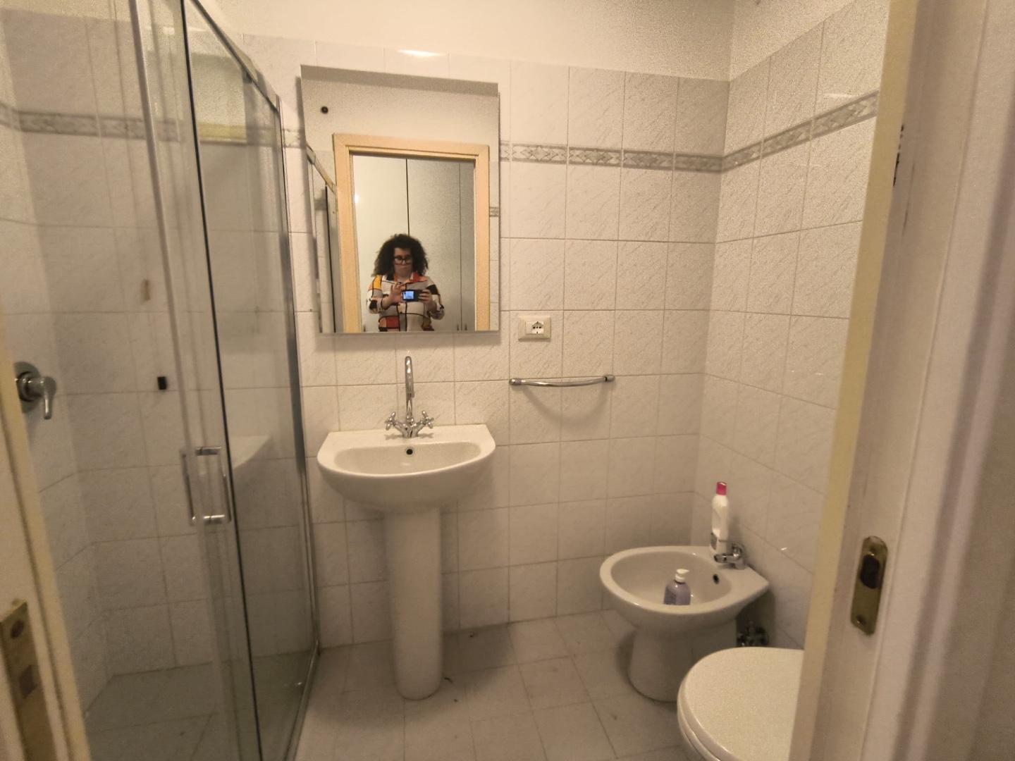 Trilocale arredato in affitto, Camaiore lido di