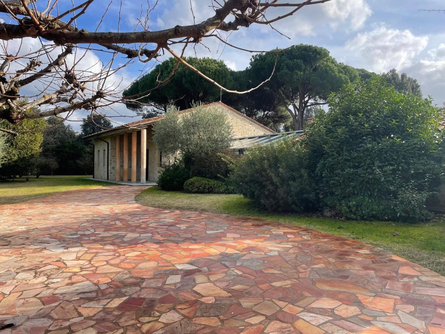Villa arredata in affitto, Pietrasanta marina di