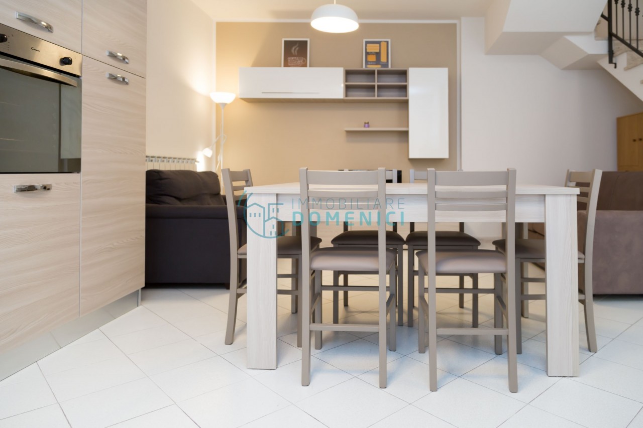 Quadrilocale arredato in affitto, Camaiore lido di