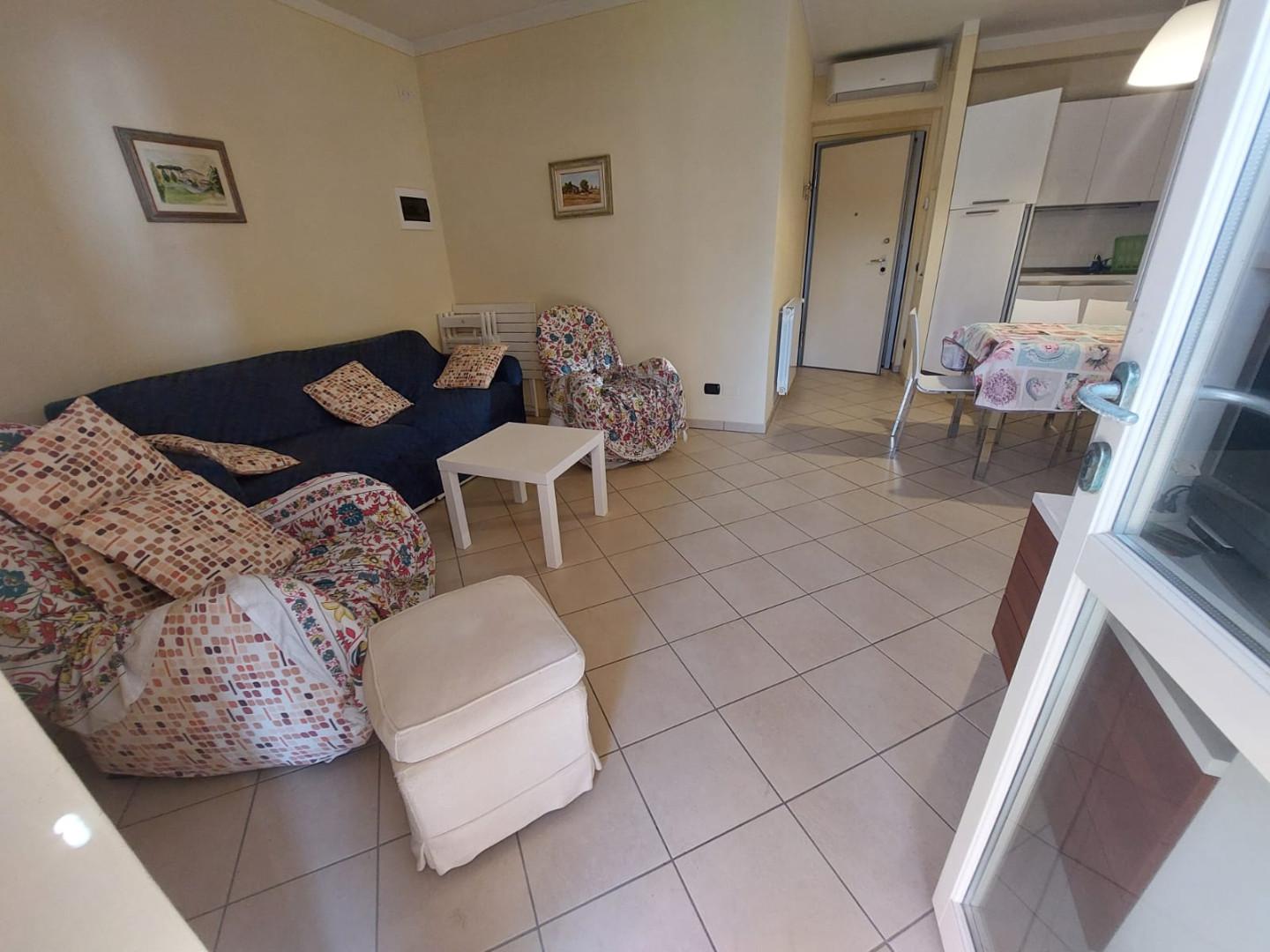 Quadrilocale arredato in affitto, Camaiore lido di