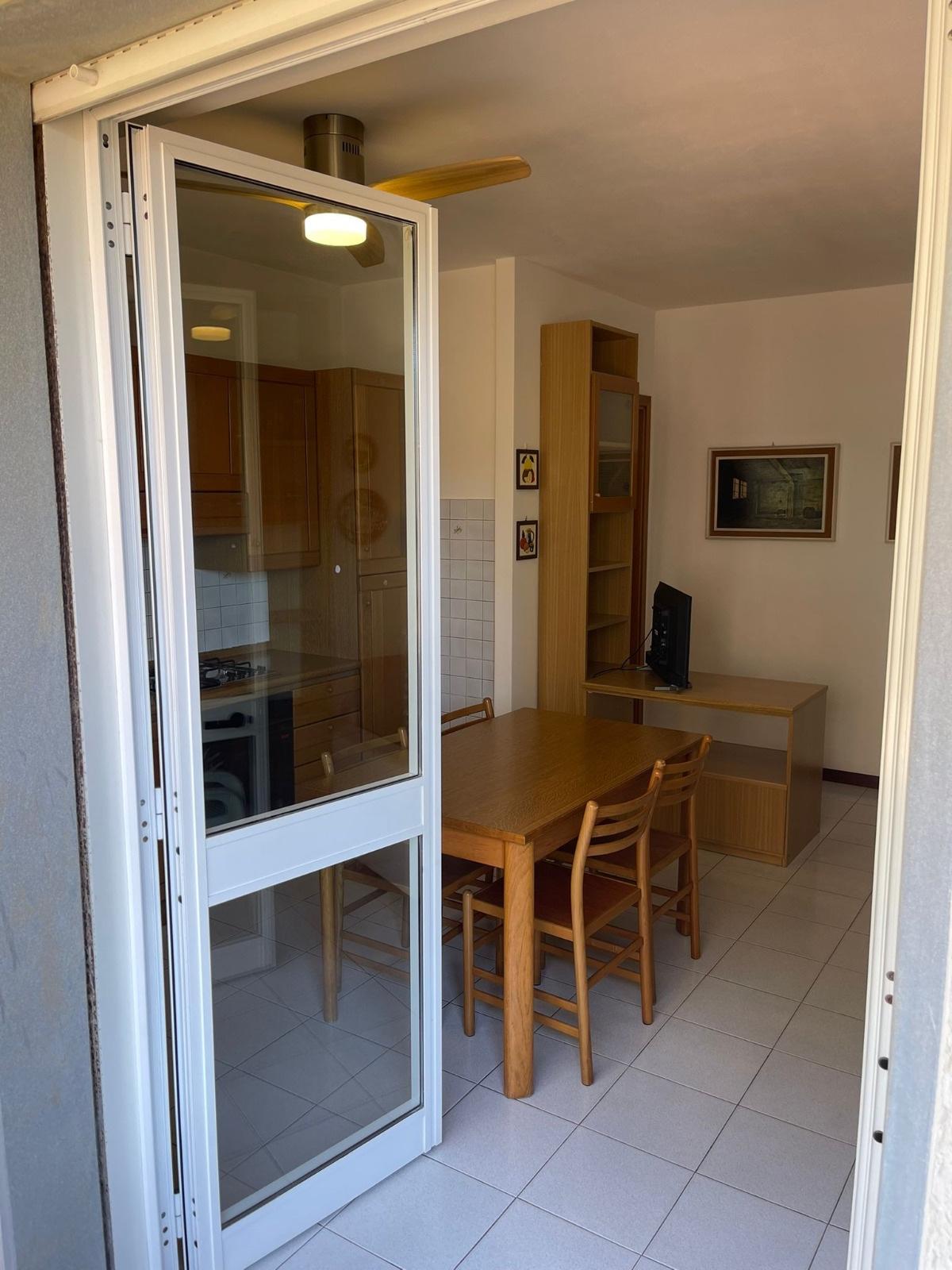 Quadrilocale arredato in affitto, Camaiore lido di