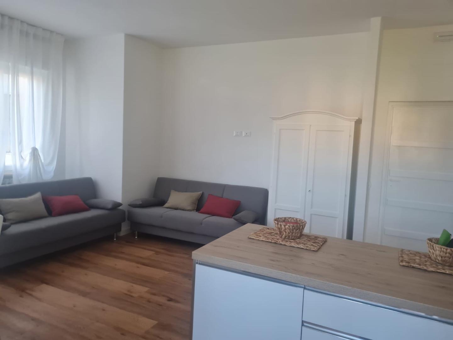 Appartamento arredato in affitto, Camaiore lido di