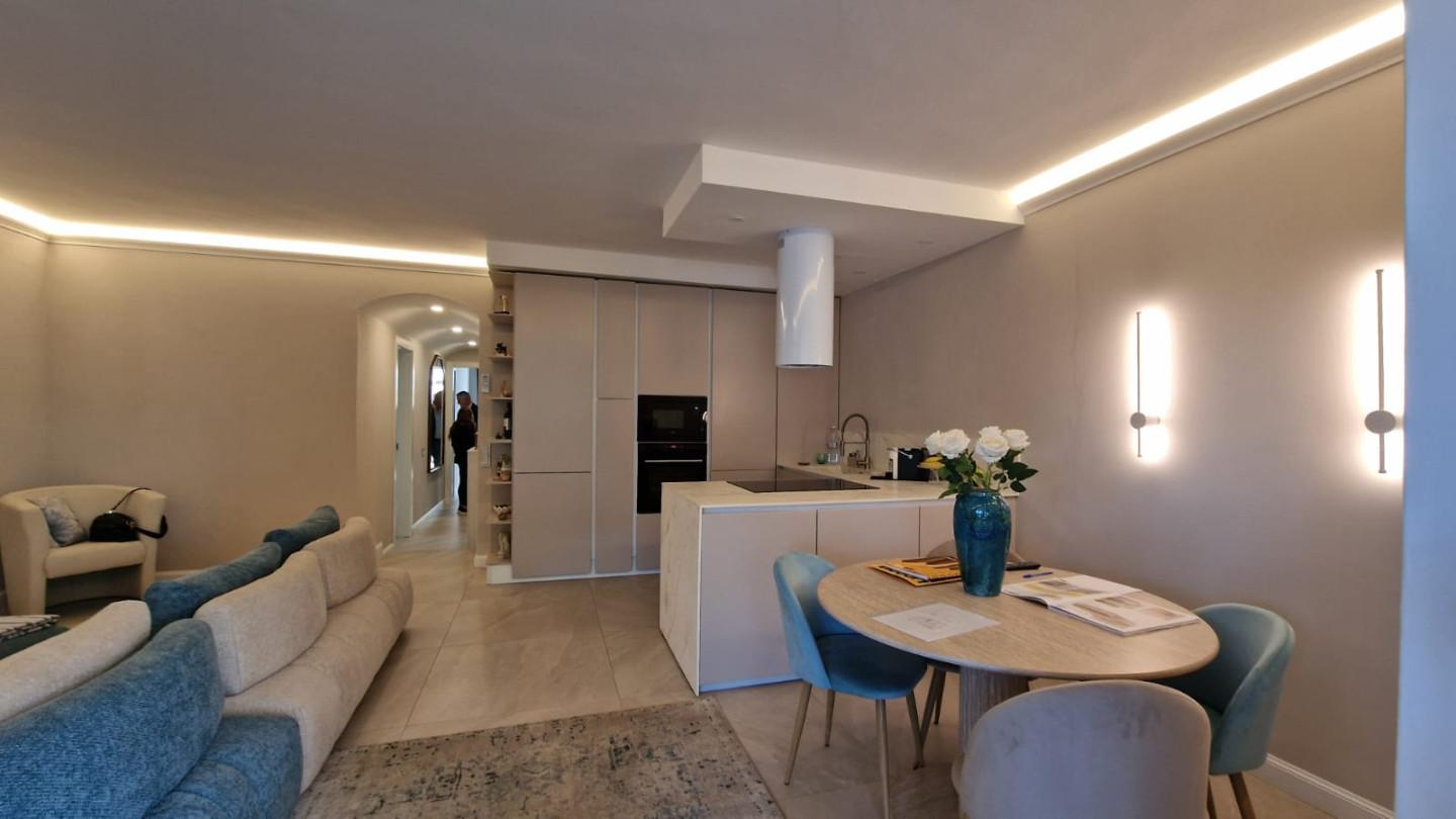 Villa Bifamiliare con giardino, Camaiore lido di