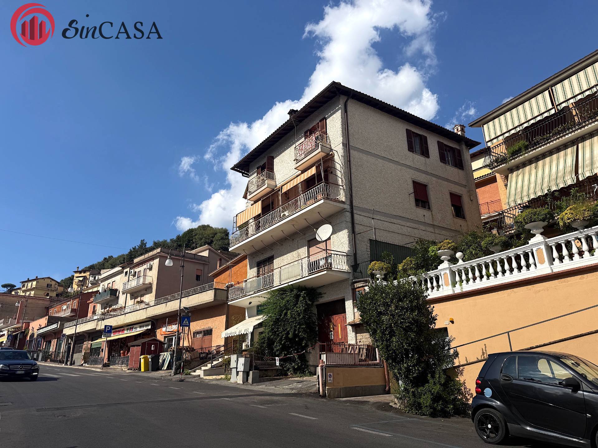 Locale commerciale in vendita a Sacrofano