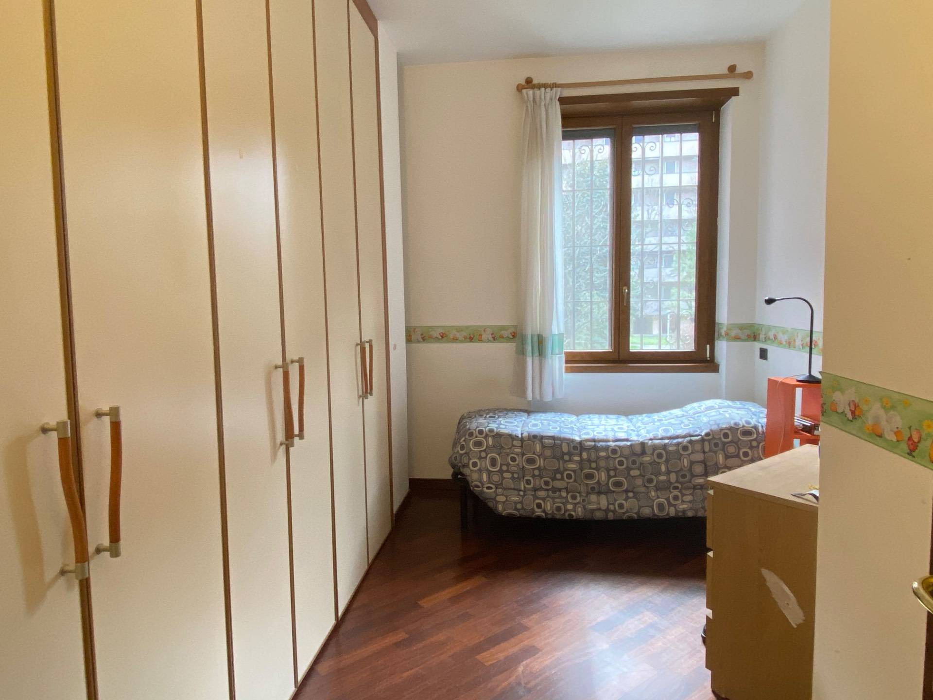 Appartamento in affitto a Milano, Brenta