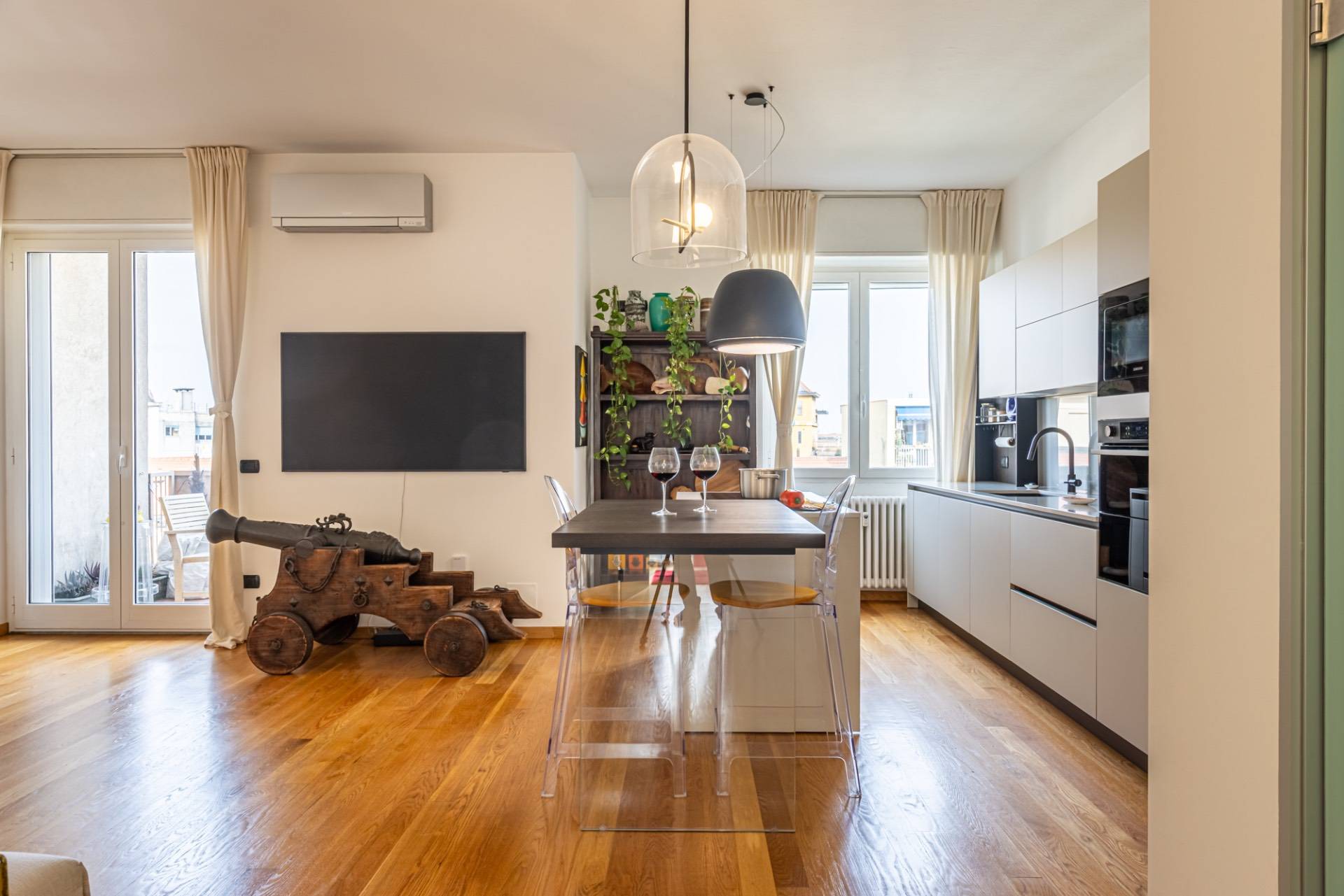 Appartamento in affitto a Milano, Washington