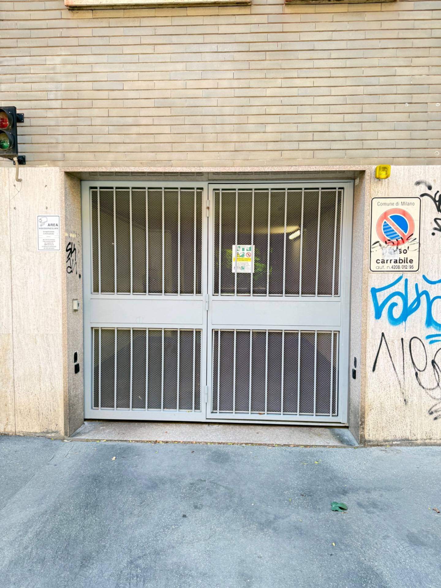 Box o garage in vendita a Milano, Porta Romana