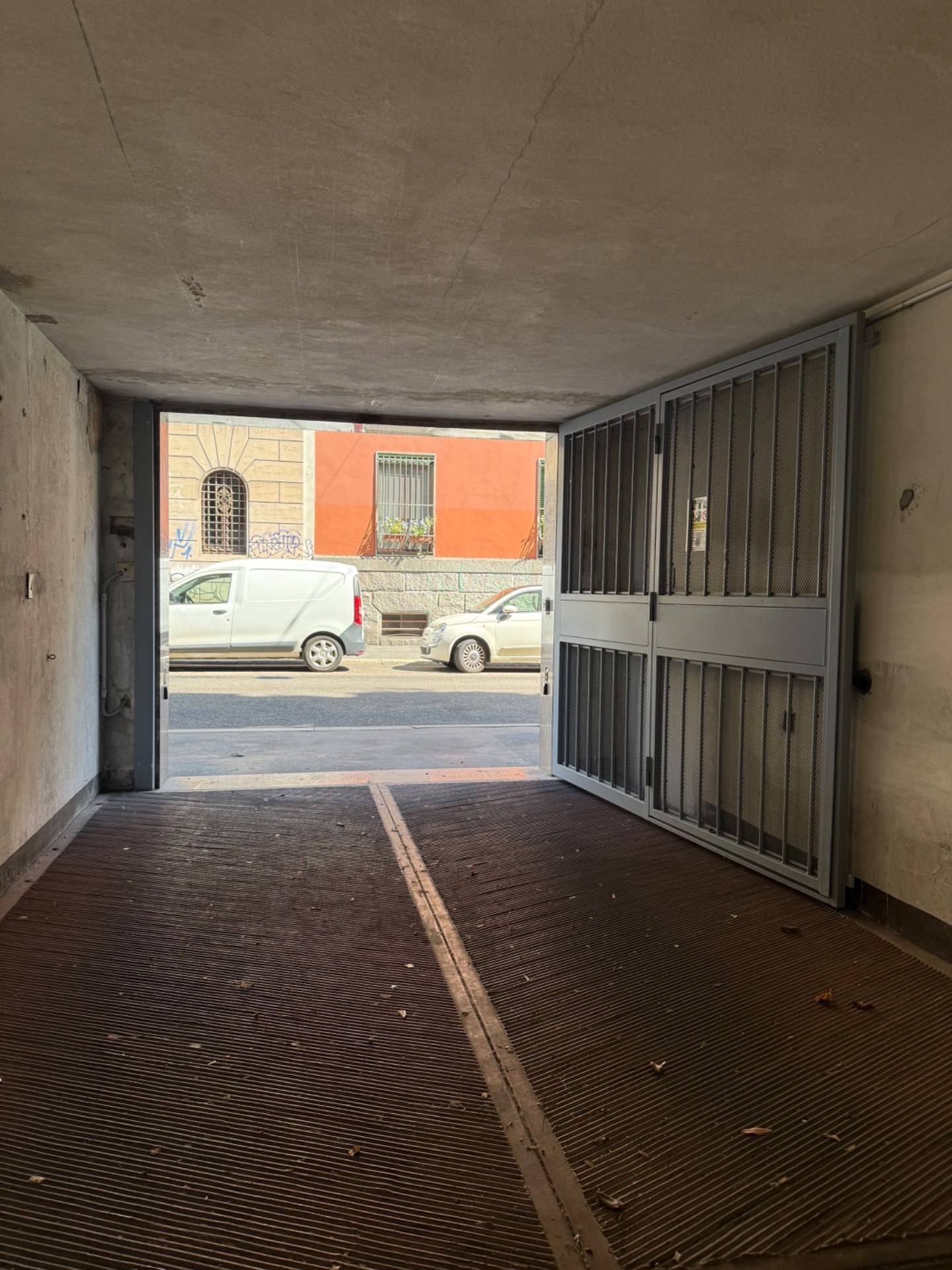 Box o garage in vendita a Milano, Porta Romana