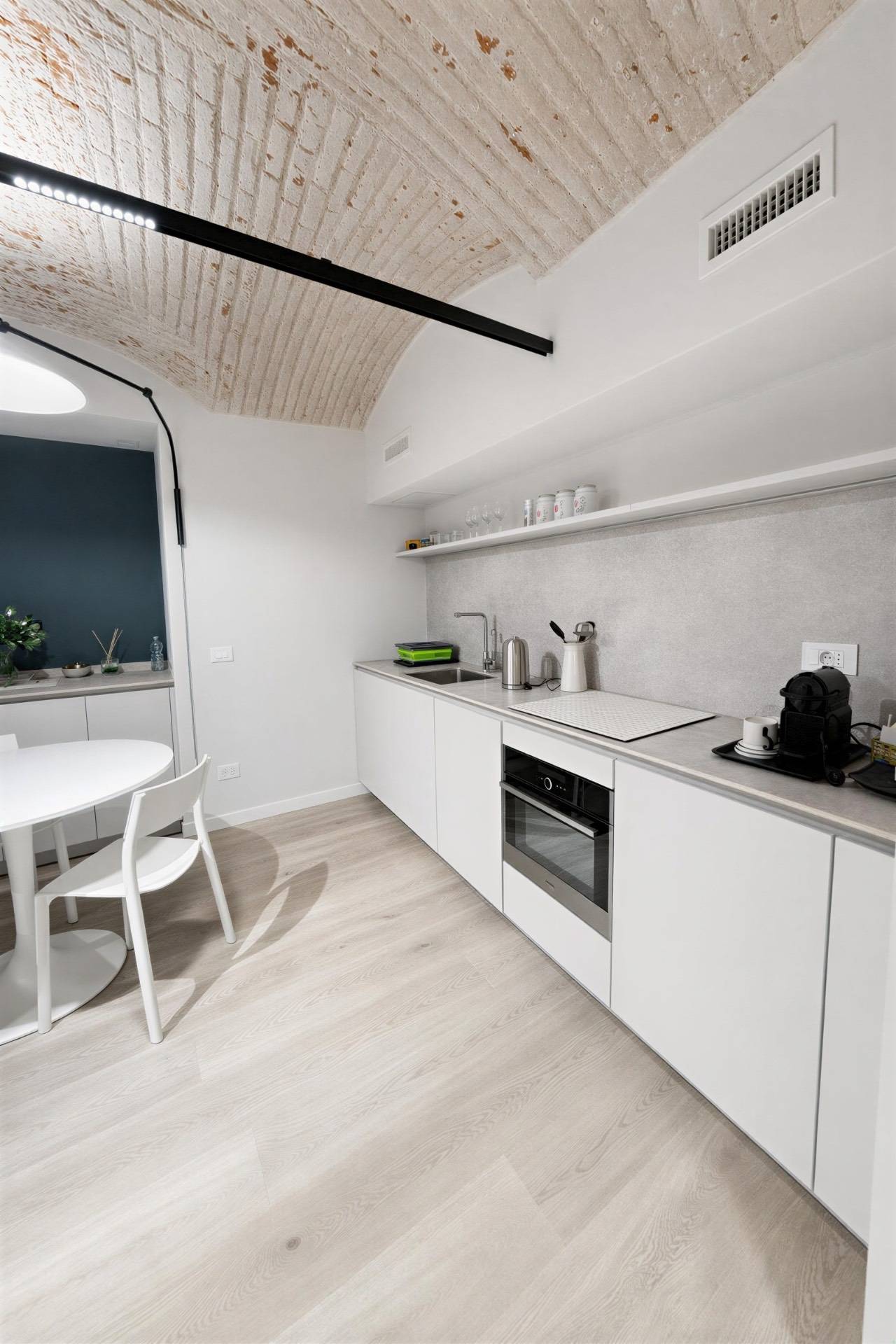 Appartamento in vendita a Milano, Bocconi