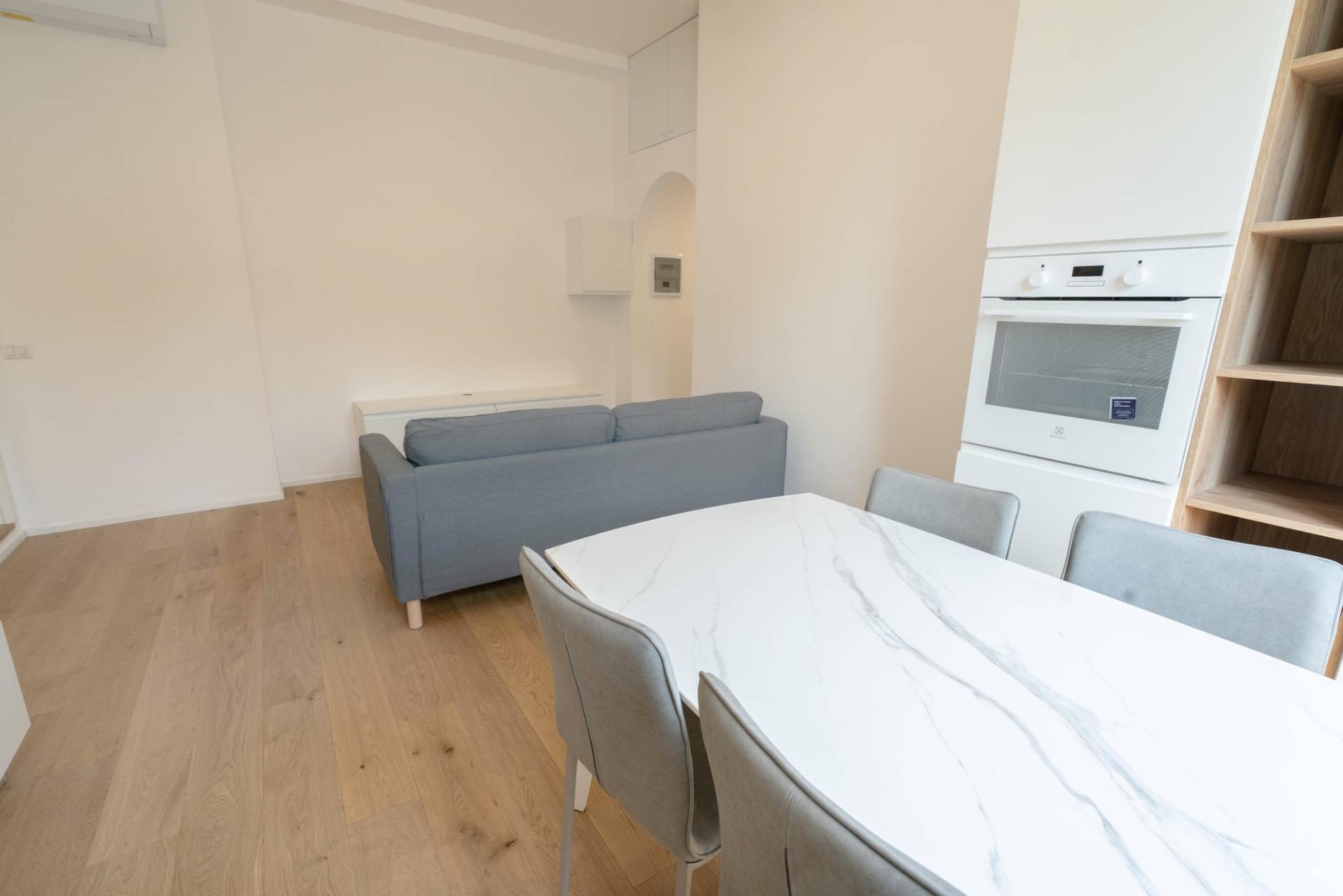 Appartamento in vendita a Milano, Ripamonti