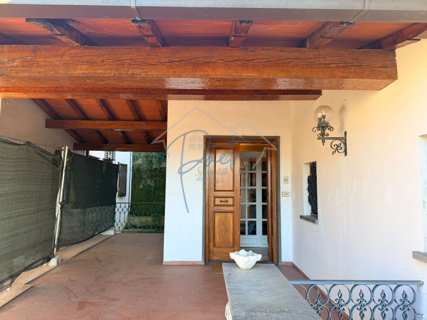 Villa con giardino a Massa