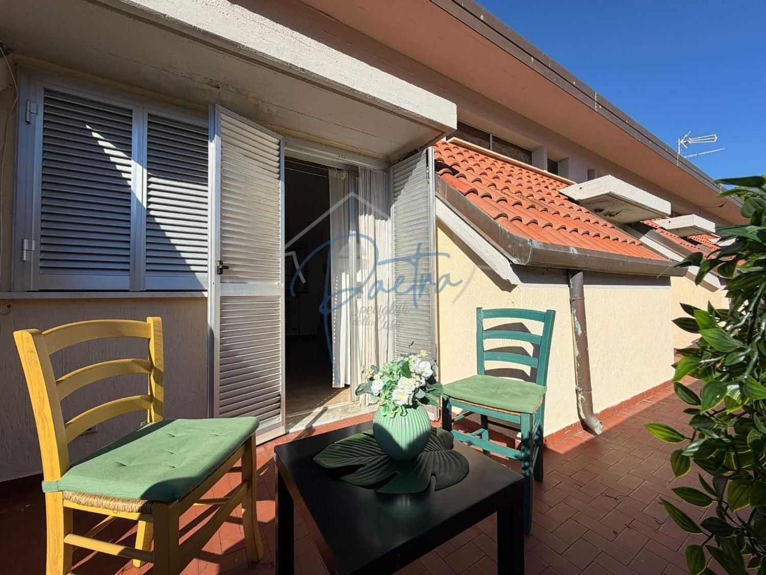 Attico con terrazzo a Massa