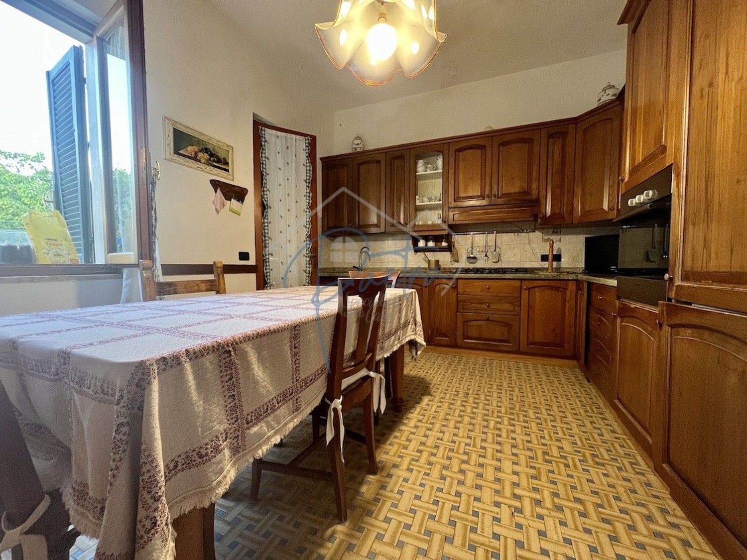 Casa indipendente arredata in affitto, Massa ronchi