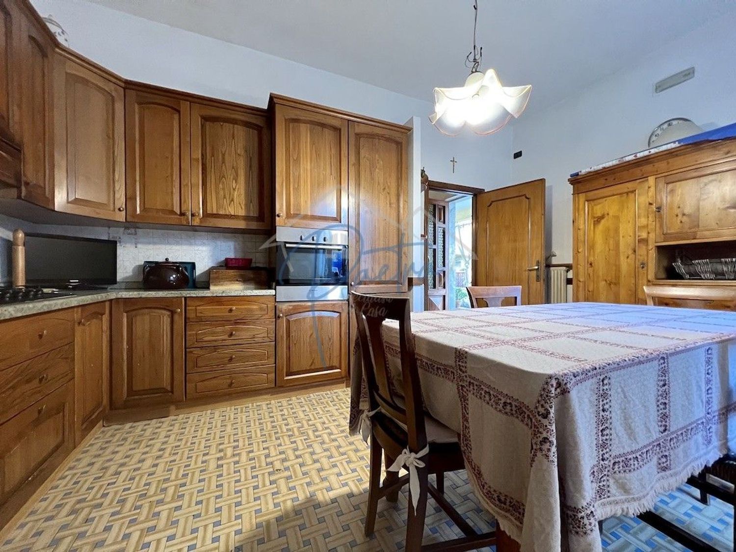 Casa indipendente arredata in affitto, Massa ronchi