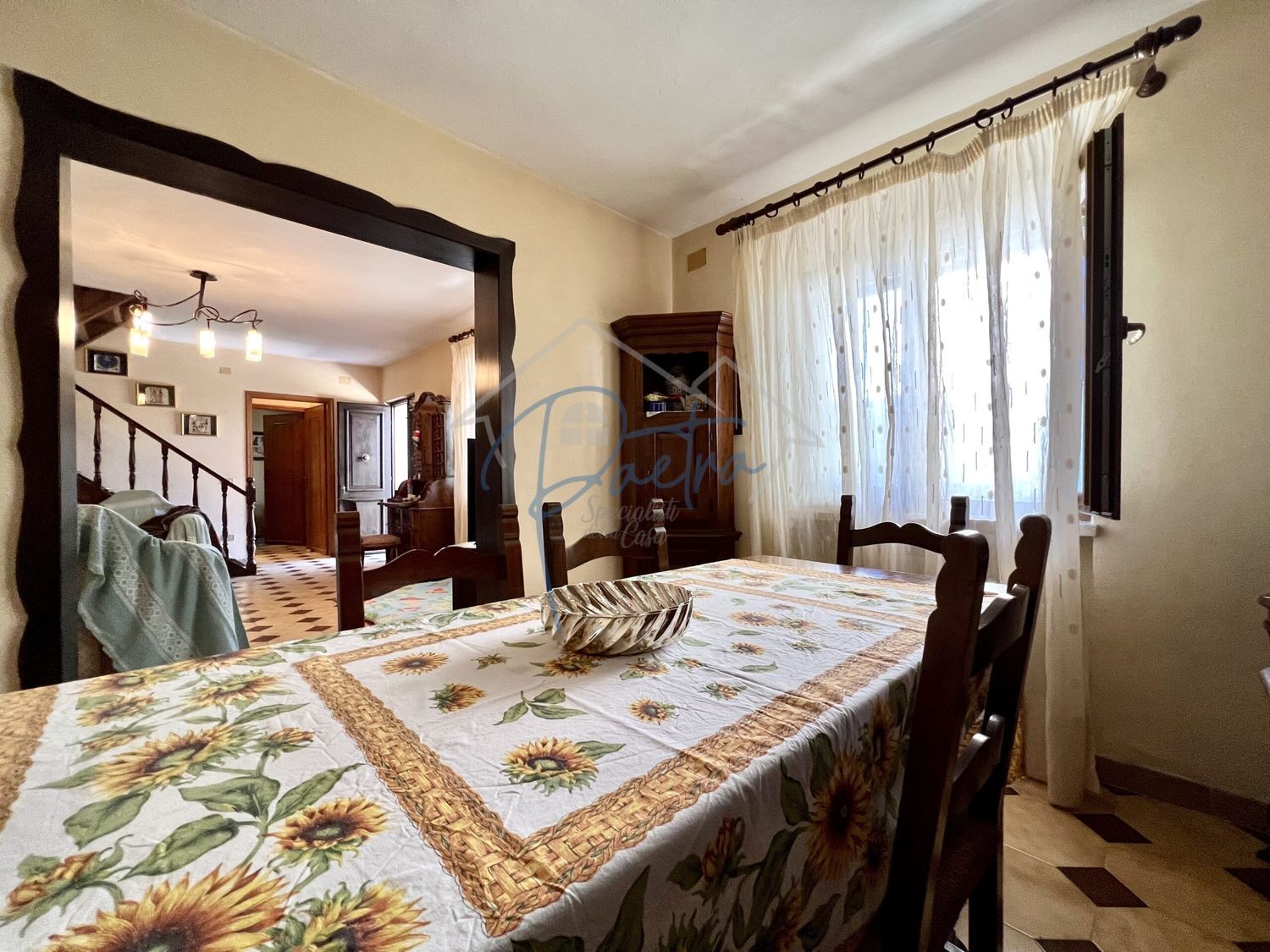 Casa indipendente con giardino a Massa