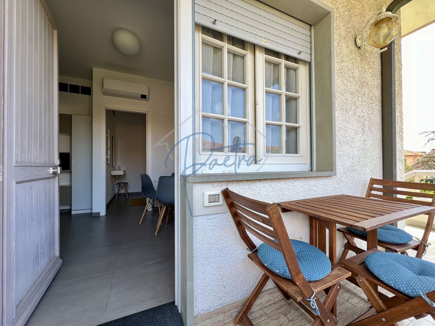 Bilocale arredato in affitto a Massa