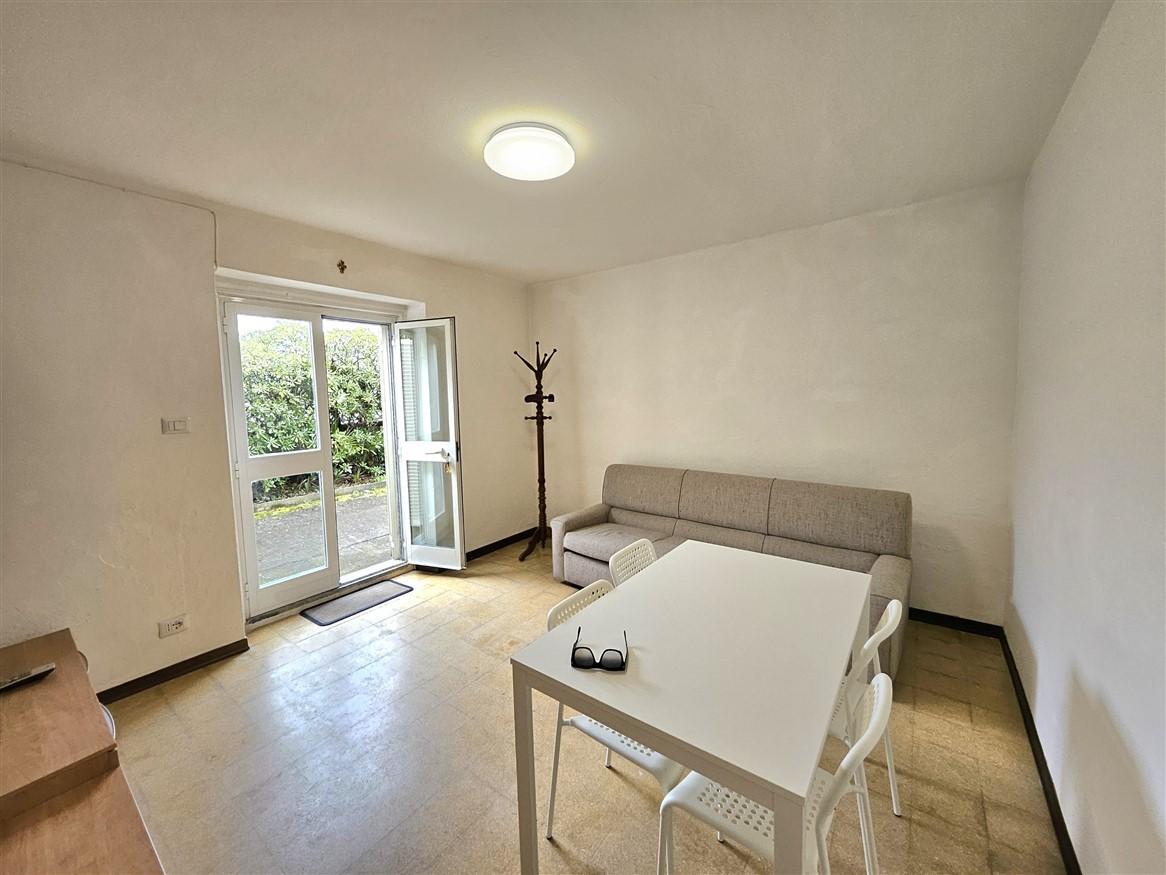 Quadrilocale con giardino, Massa ronchi