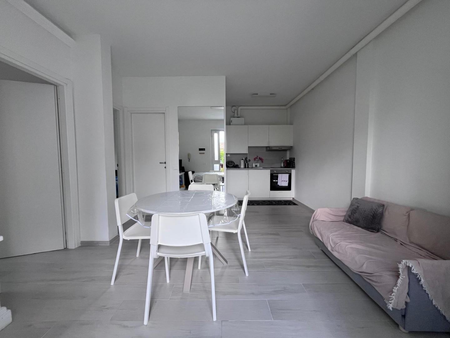 Trilocale con giardino, Massa ronchi