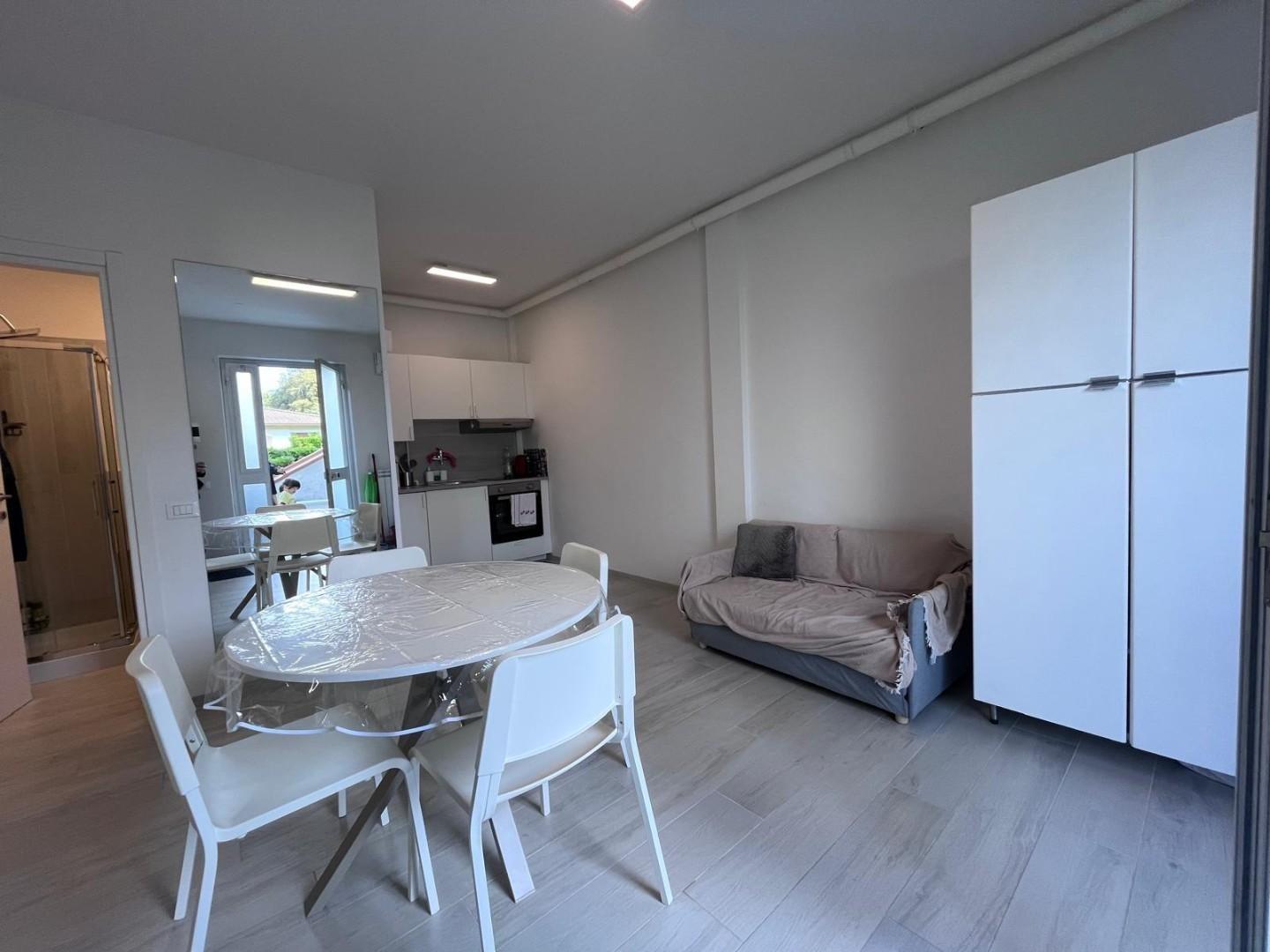 Trilocale con giardino, Massa ronchi