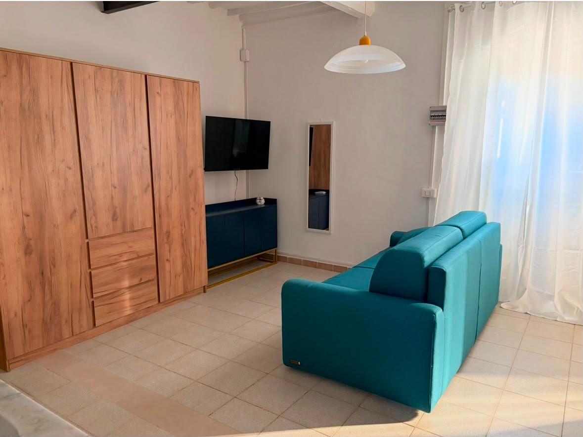 Loft arredato in affitto, Carrara marina di