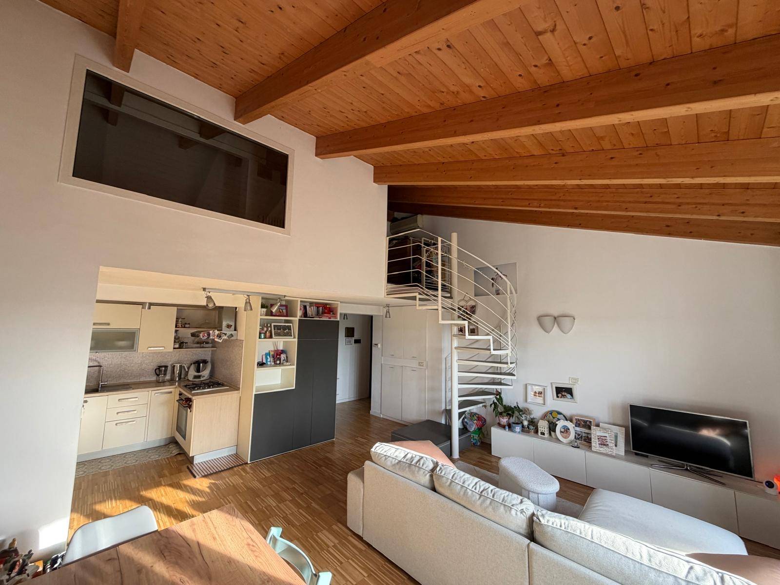 Appartamento in vendita a Parma, Alberi